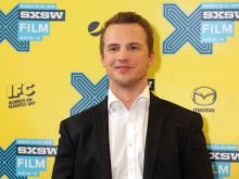 Freddie Stroma photo