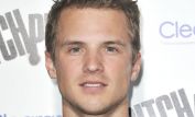 Freddie Stroma