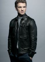 Freddie Stroma