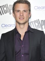 Freddie Stroma