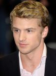 Freddie Stroma