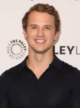 Freddie Stroma