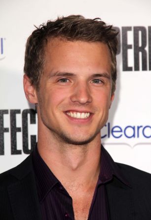 Freddie Stroma