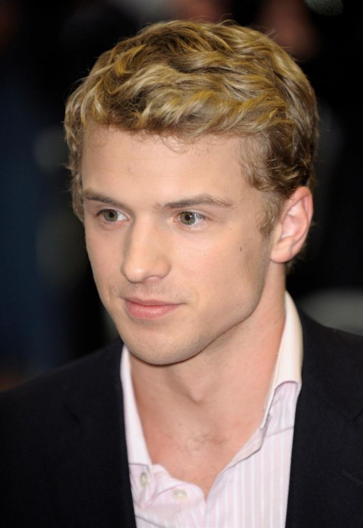 Freddie Stroma