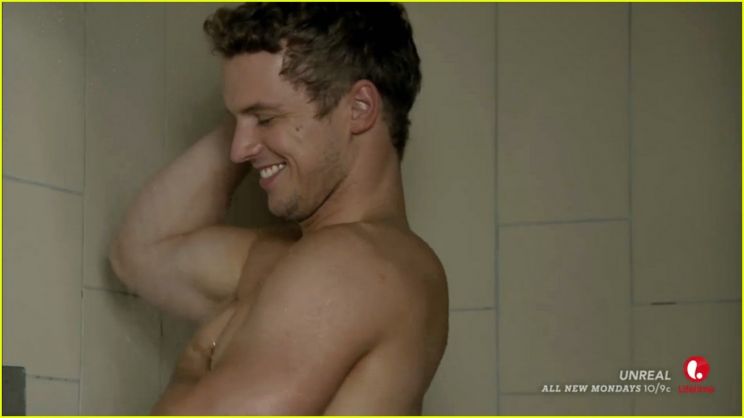 Freddie Stroma