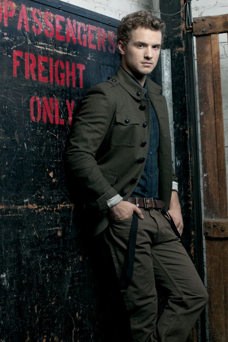 Freddie Stroma