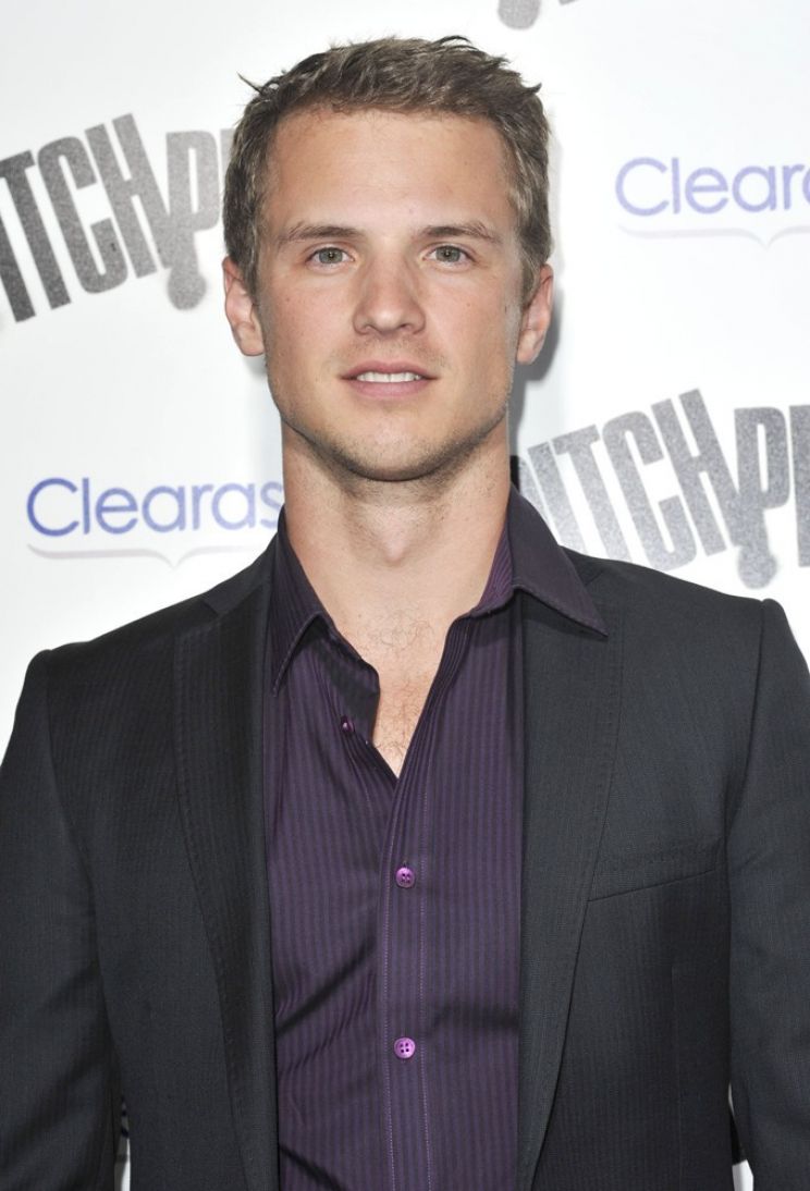 Freddie Stroma