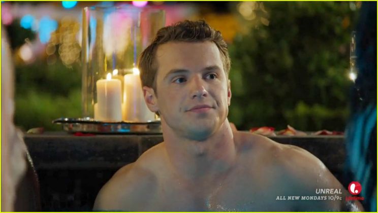 Freddie Stroma