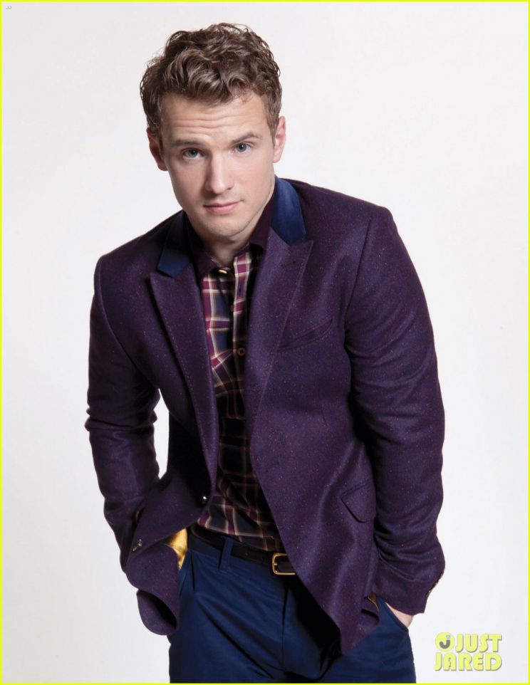 Freddie Stroma