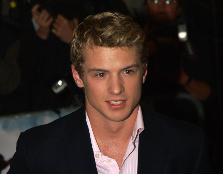 Freddie Stroma