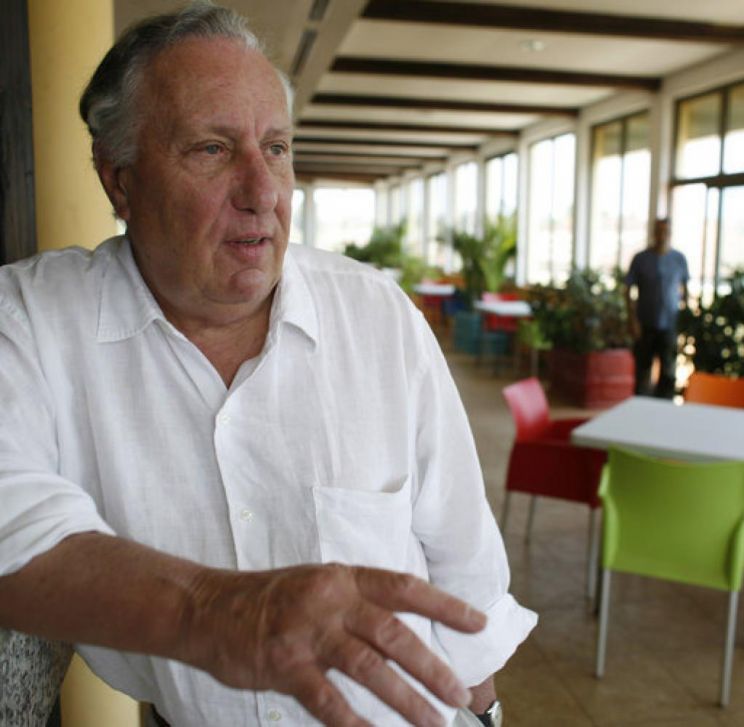 Frederick Forsyth
