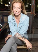 Frederique Van Der Wal #789339 picture (Portrait Medium)
