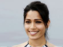 Freida Pinto photo