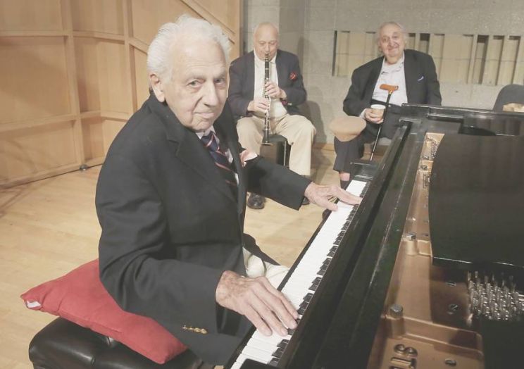 Fyvush Finkel
