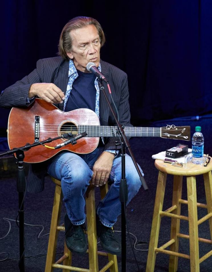 G.E. Smith