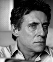 Gabriel Byrne