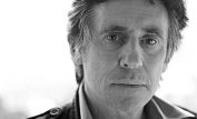 Gabriel Byrne