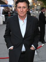 Gabriel Byrne