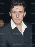 Gabriel Byrne