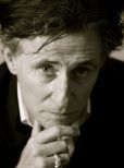 Gabriel Byrne