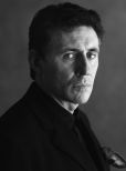 Gabriel Byrne