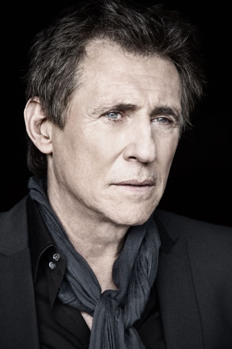 Gabriel Byrne