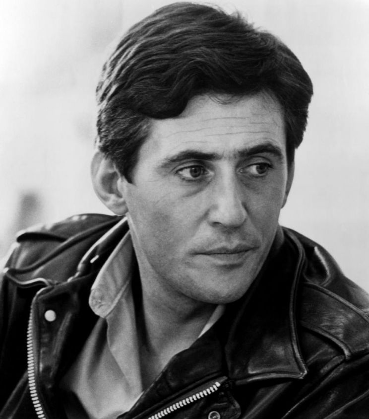 Gabriel Byrne