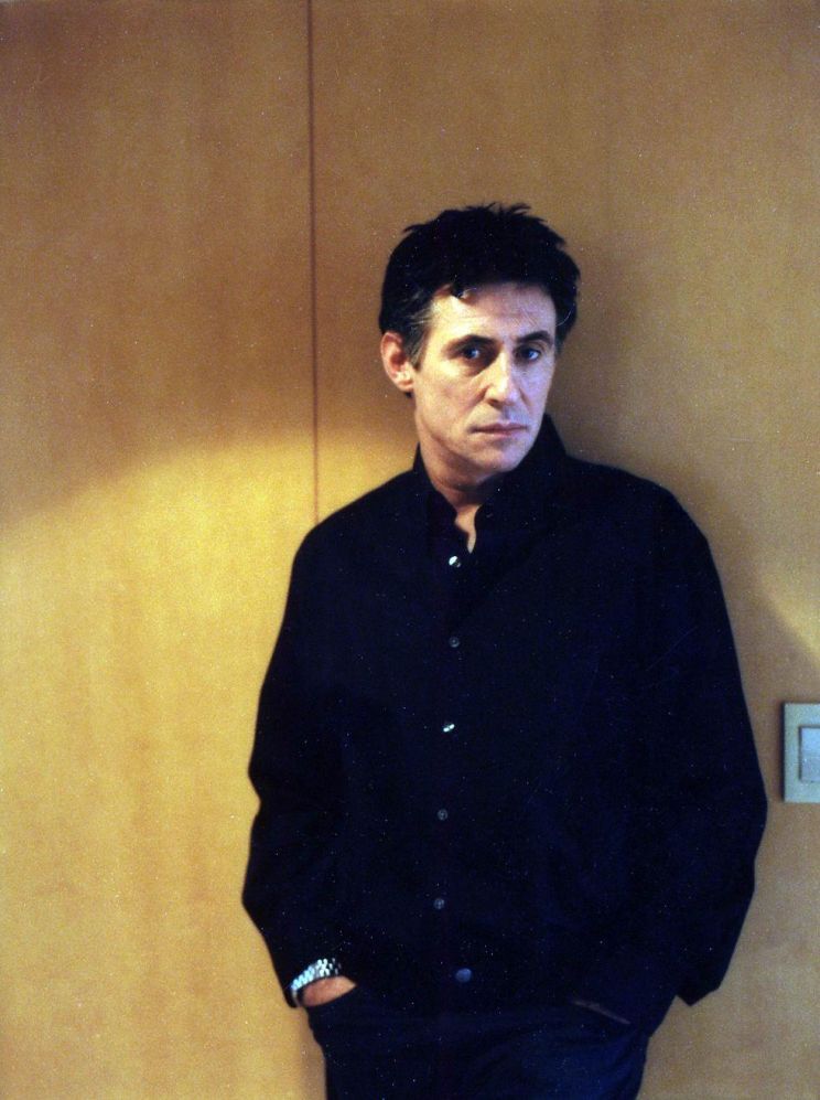 Gabriel Byrne