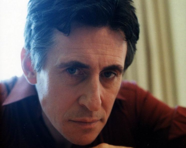 Gabriel Byrne