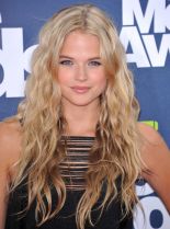 Gabriella Wilde photo