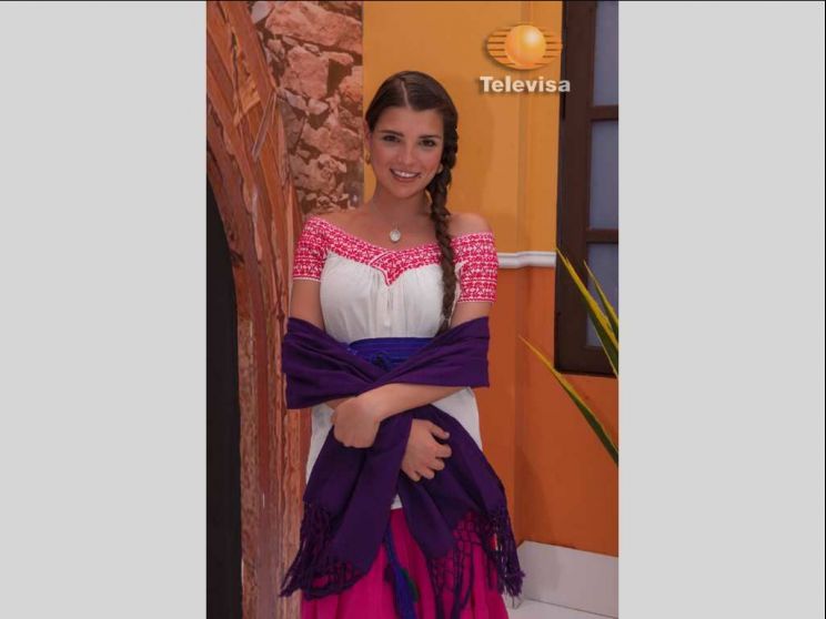 Gaby Mellado