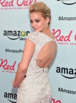 Gage Golightly photo