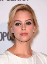 Gage Golightly photo