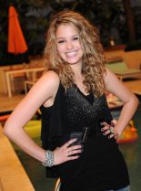 Gage Golightly photo