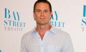 Garret Dillahunt