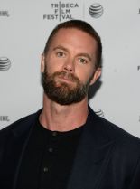 Garret Dillahunt