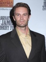 Garret Dillahunt