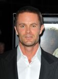 Garret Dillahunt