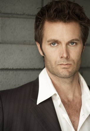 Garret Dillahunt