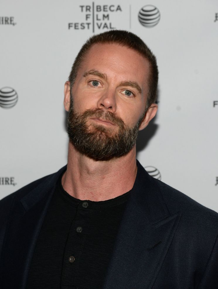 Garret Dillahunt