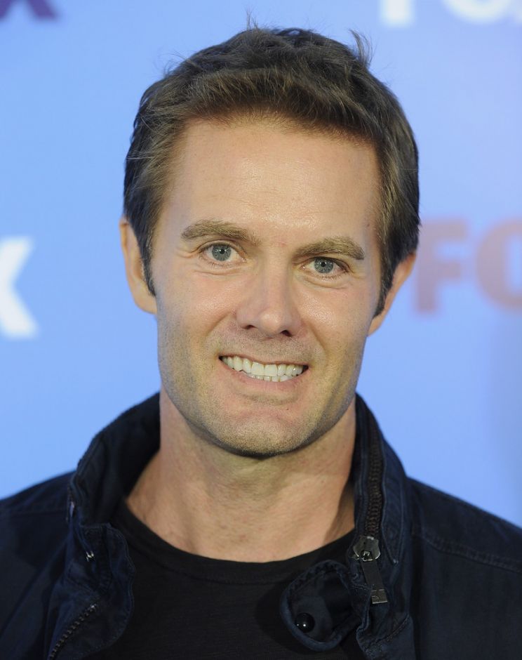 Garret Dillahunt