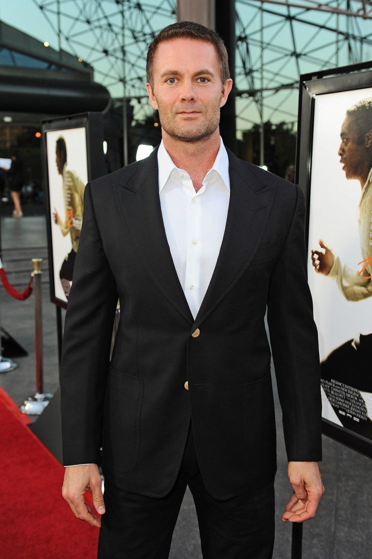 Garret Dillahunt