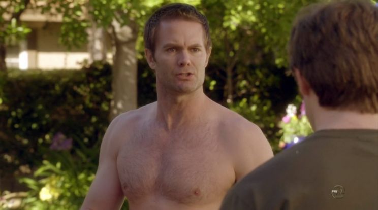 Garret Dillahunt