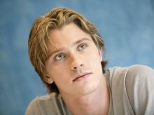 Garrett Hedlund