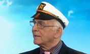 Gavin MacLeod