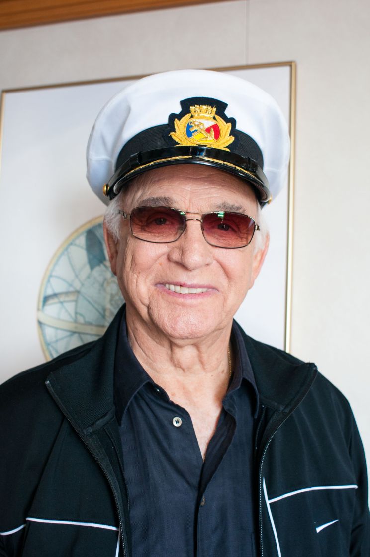 Gavin MacLeod