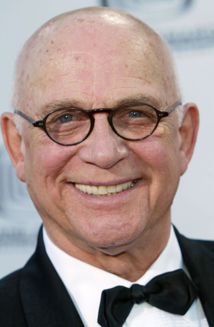 Gavin MacLeod