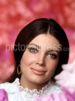 Gayle Hunnicutt photo