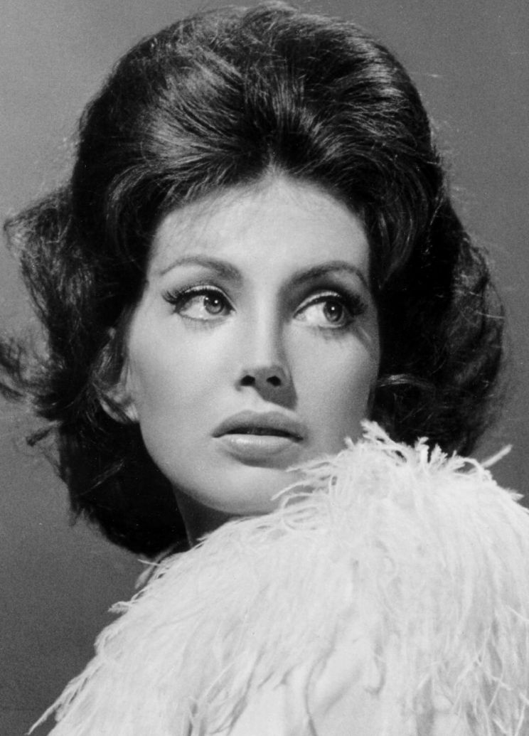 Gayle Hunnicutt