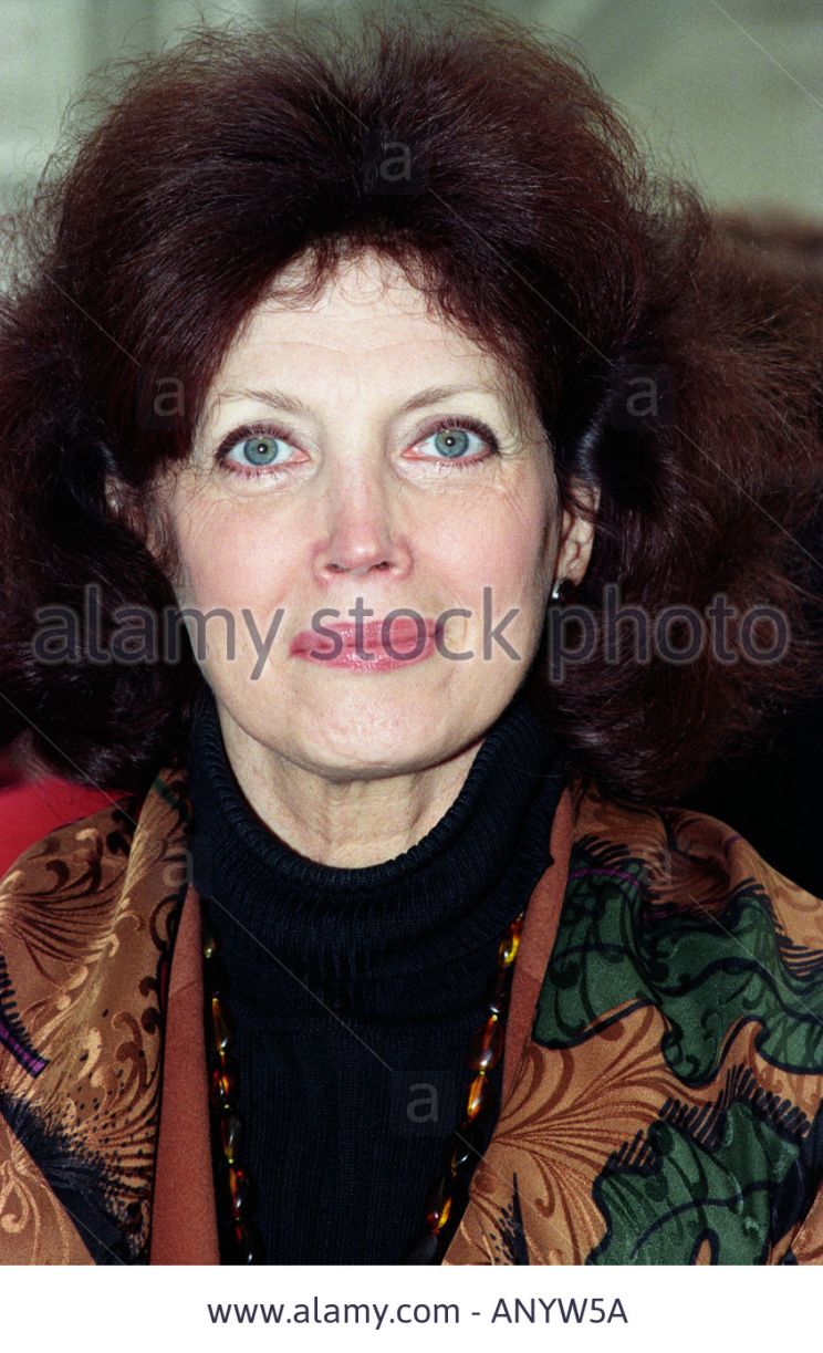 Gayle Hunnicutt